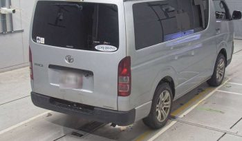 TOYOTA HIACE VAN full