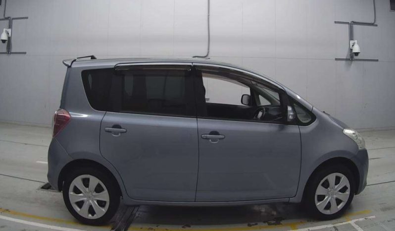 TOYOTA RACTIS full