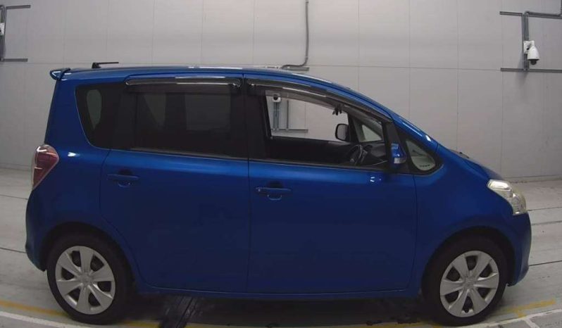 TOYOTA RACTIS full