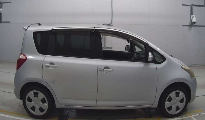 TOYOTA RACTIS full