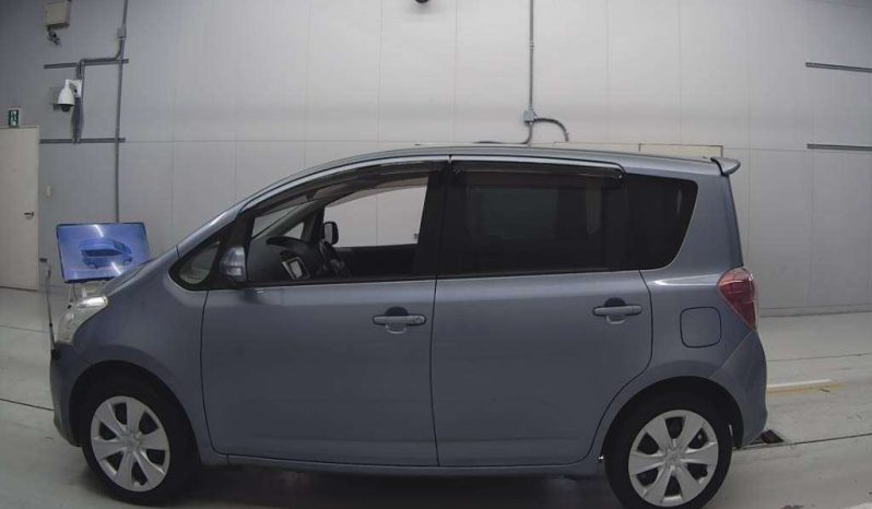 TOYOTA RACTIS full