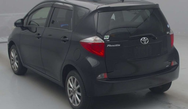 TOYOTA RACTIS full
