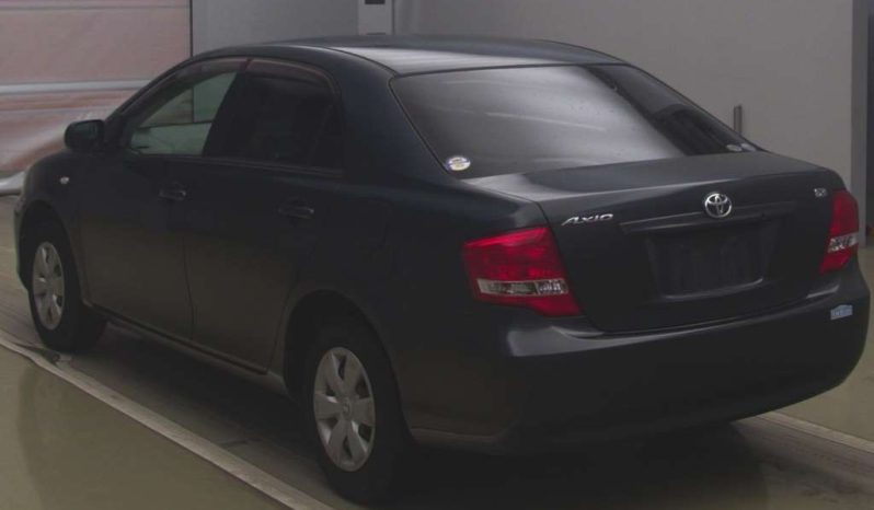 TOYOTA COROLLA AXIO full