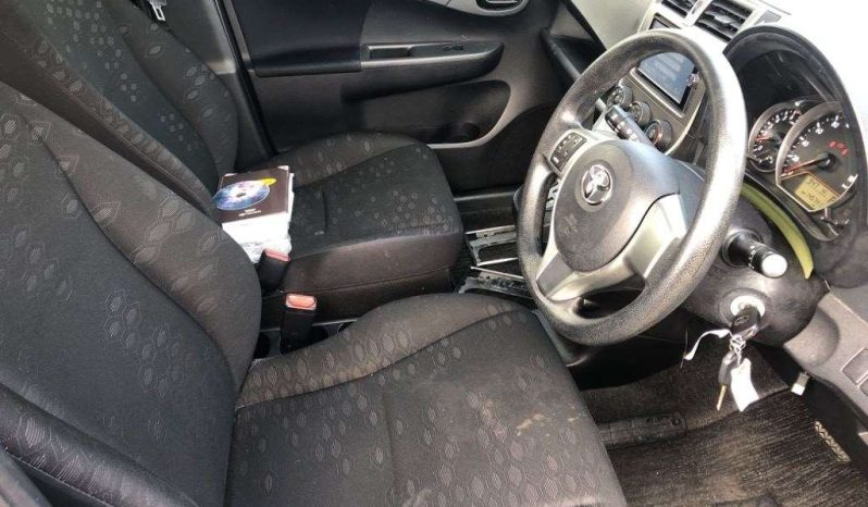 TOYOTA RACTIS full