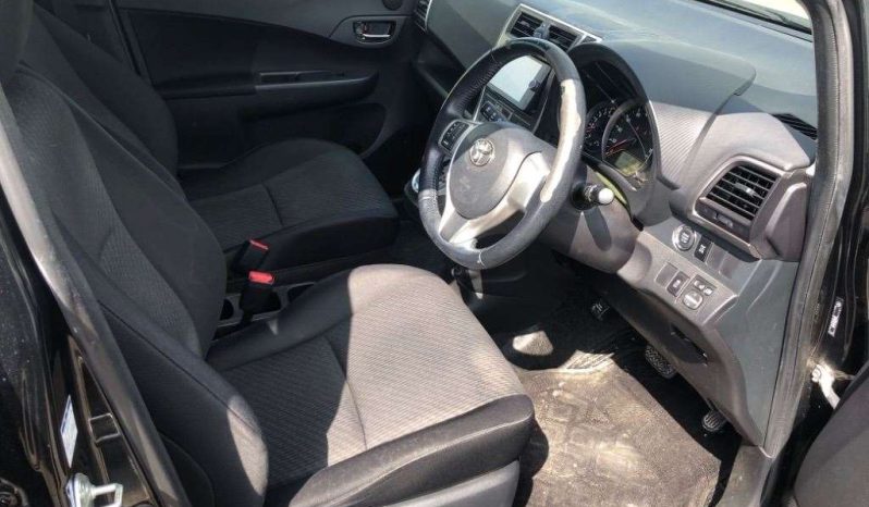 TOYOTA RACTIS full