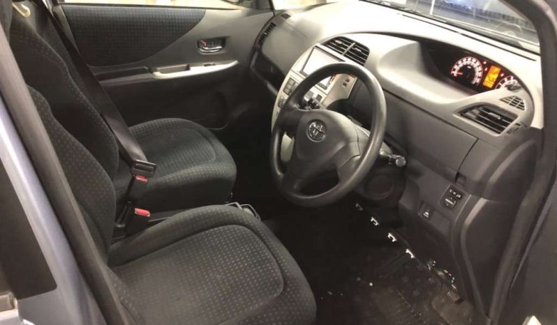 TOYOTA RACTIS full