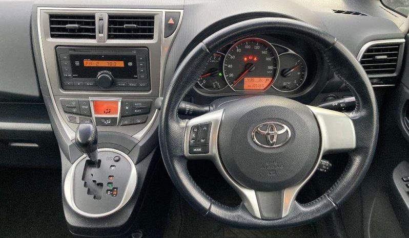 TOYOTA RACTIS full