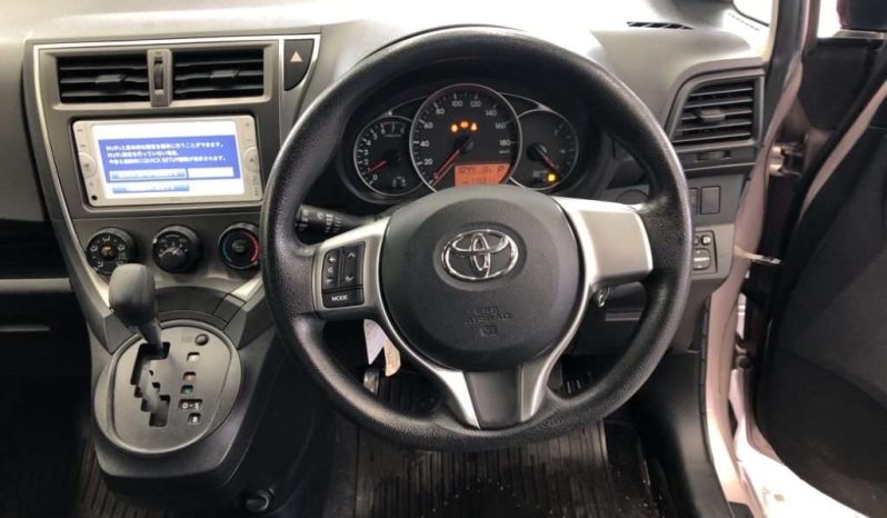 TOYOTA RACTIS full