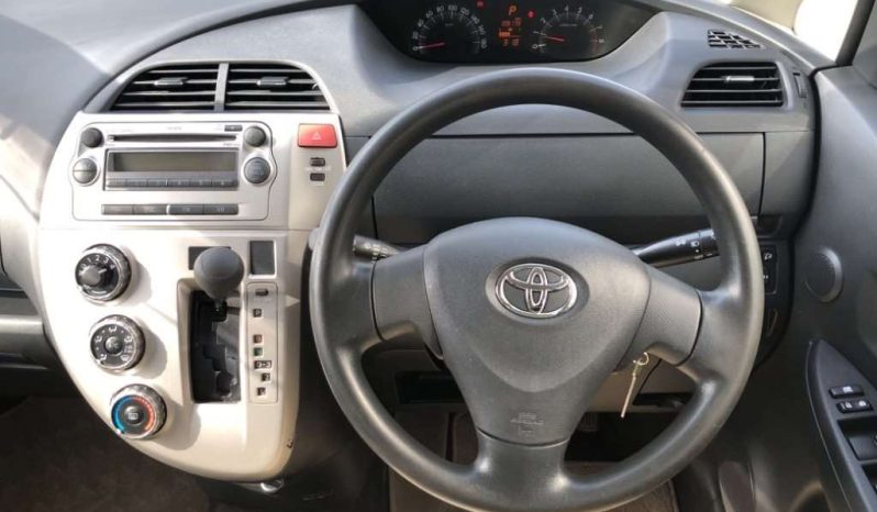 TOYOTA RACTIS full