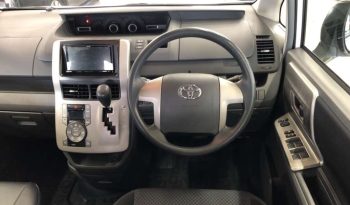TOYOTA NOAH full