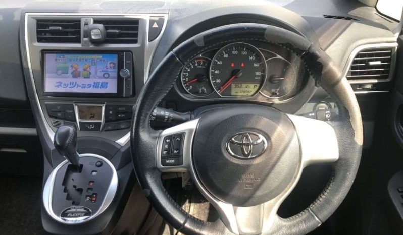 TOYOTA RACTIS full