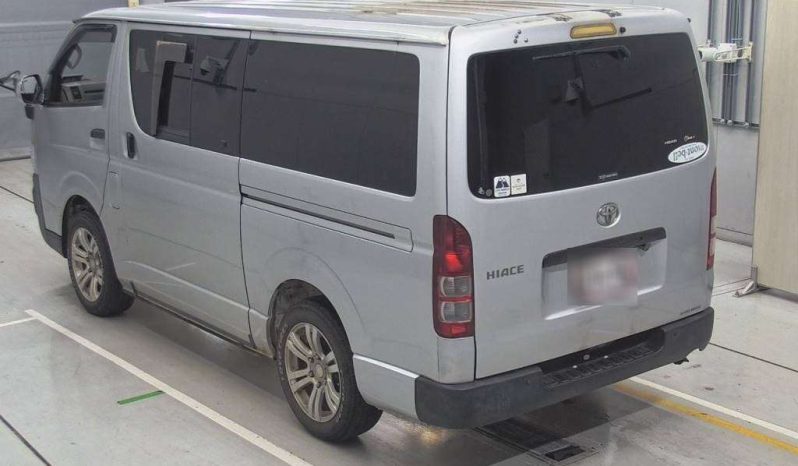 TOYOTA HIACE VAN full