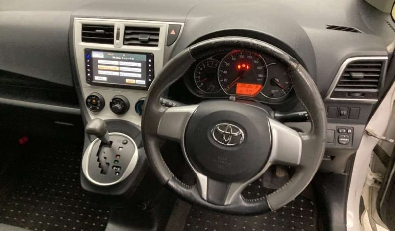TOYOTA RACTIS full