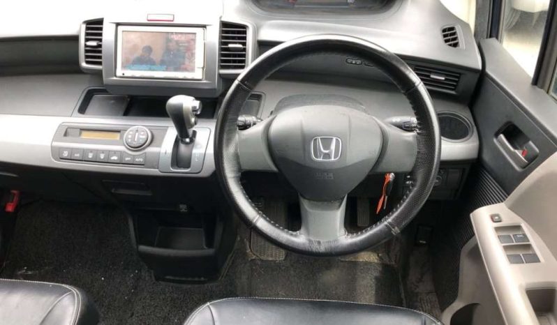 HONDA FREED full