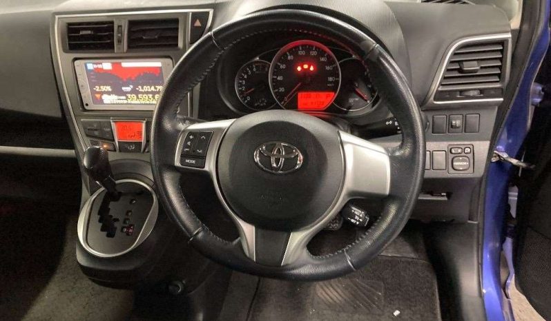 TOYOTA RACTIS full