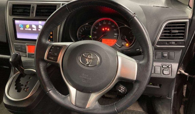 TOYOTA RACTIS full