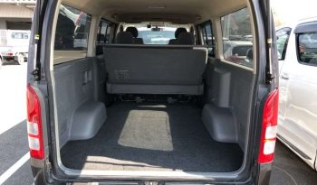 TOYOTA HIACE VAN full
