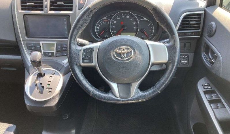 TOYOTA RACTIS full