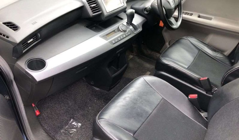 HONDA FREED full