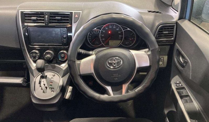 TOYOTA RACTIS full