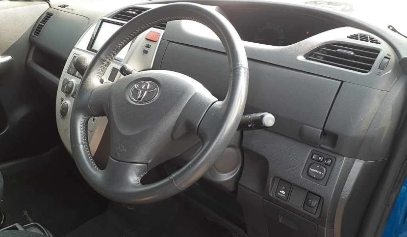 TOYOTA RACTIS full