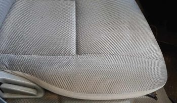 TOYOTA HIACE VAN full