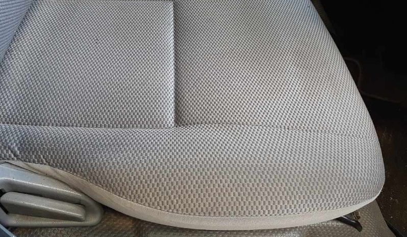 TOYOTA HIACE VAN full