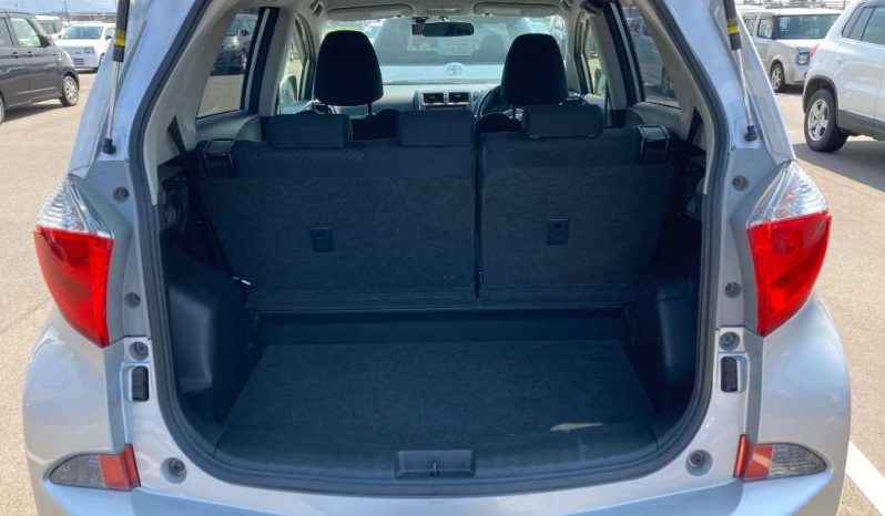 TOYOTA RACTIS full
