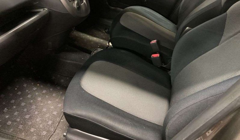 TOYOTA RACTIS full