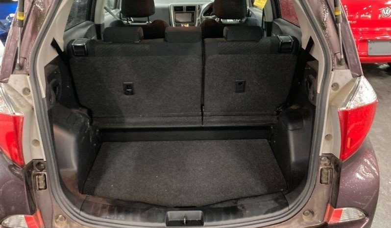 TOYOTA RACTIS full