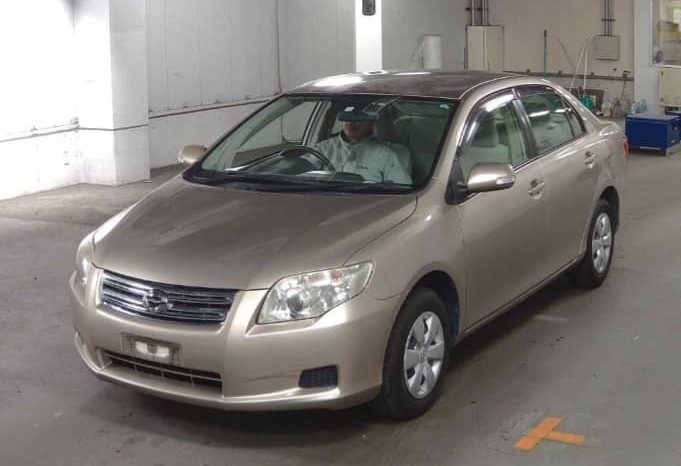 TOYOTA COROLLA AXIO full