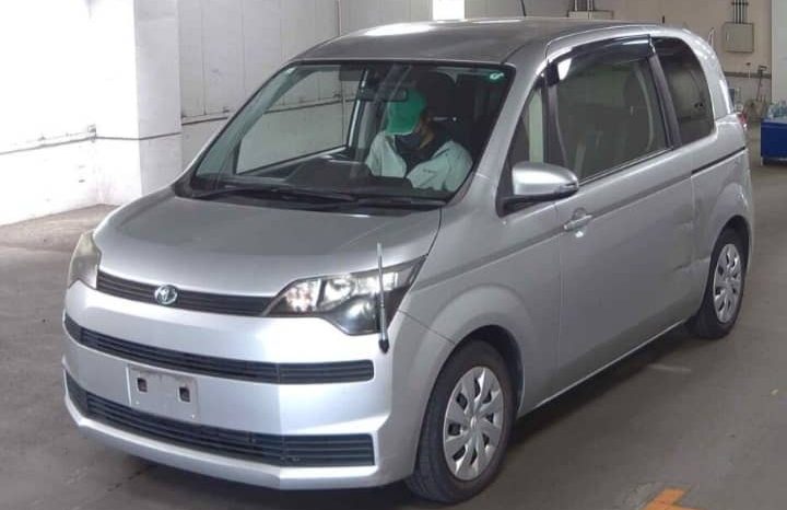 TOYOTA SPADE full