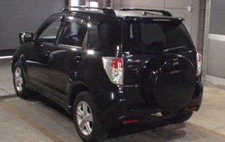 TOYOTA RUSH full