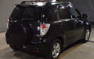 TOYOTA RUSH full
