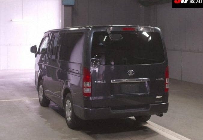 TOYOTA HIACE VAN full