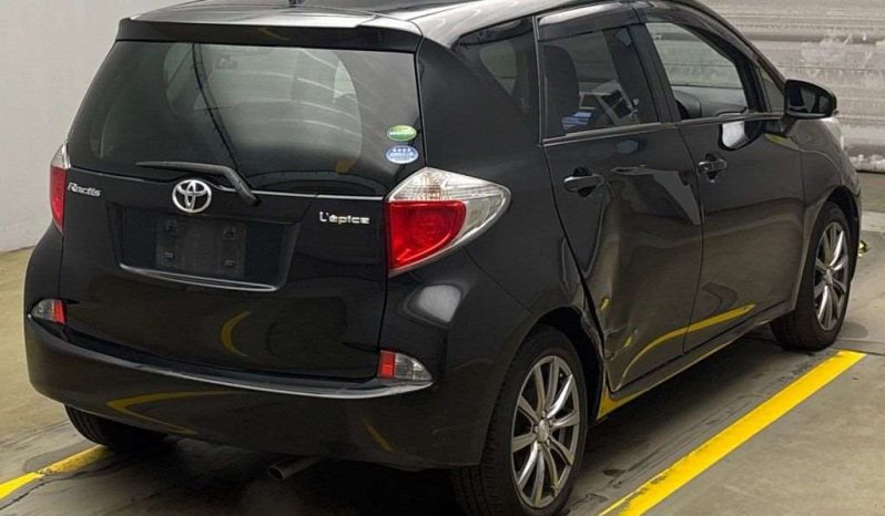 TOYOTA RACTIS full