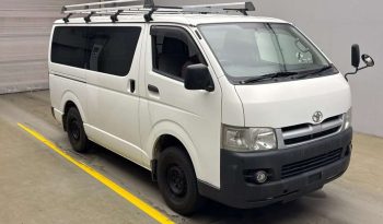 TOYOTA HIACE VAN full