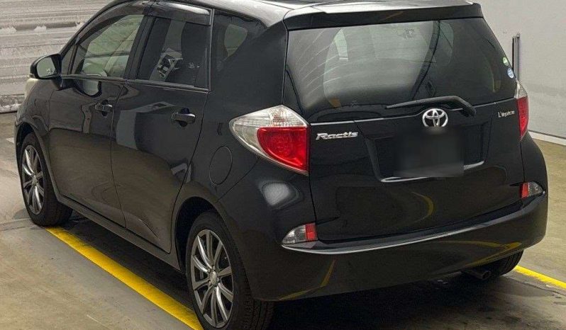 TOYOTA RACTIS full