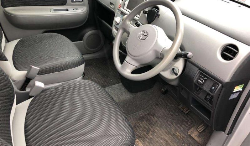 TOYOTA SIENTA full
