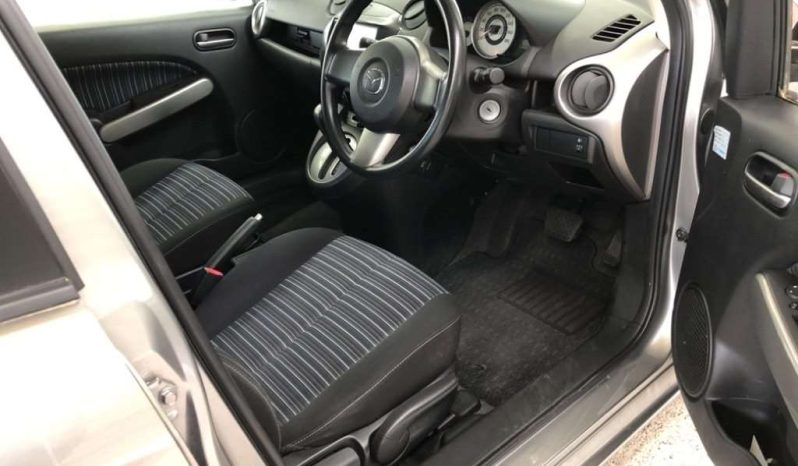 MAZDA DEMIO full