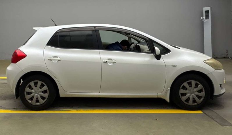 TOYOTA AURIS full