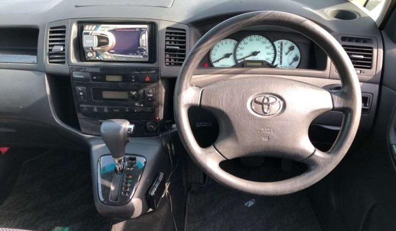 TOYOTA COROLLA AXIO full