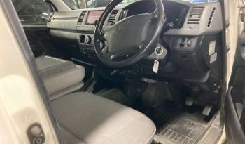 TOYOTA HIACE VAN full