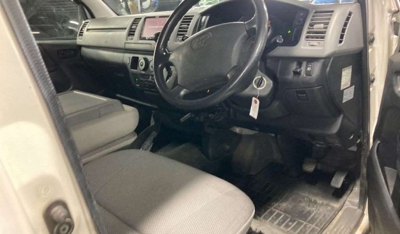 TOYOTA HIACE VAN full
