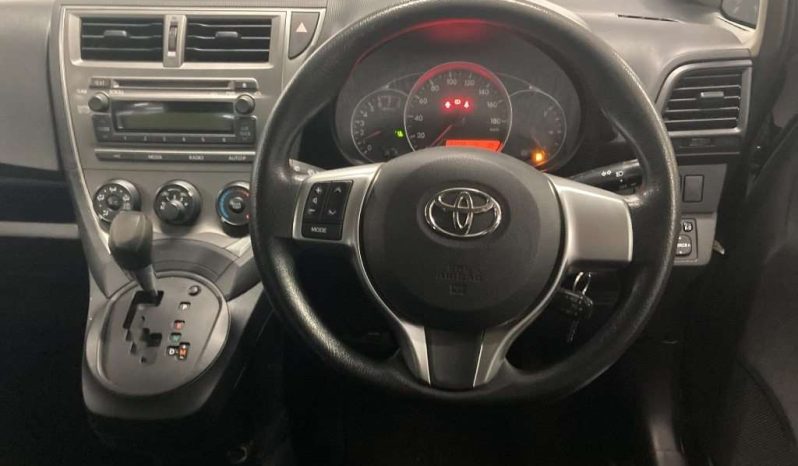 TOYOTA RACTIS full