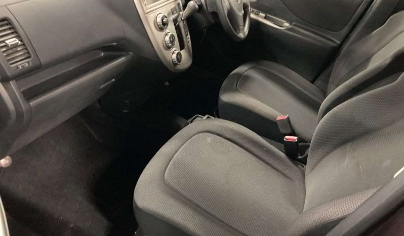 TOYOTA RACTIS full