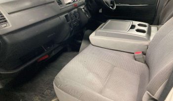 TOYOTA HIACE VAN full