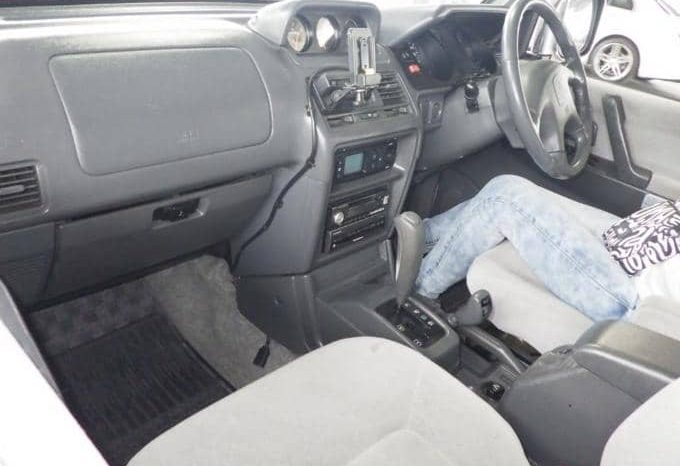 MITSUBISHI PAJERO full