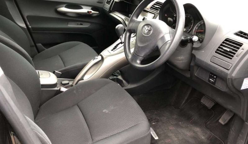 TOYOTA AURIS full