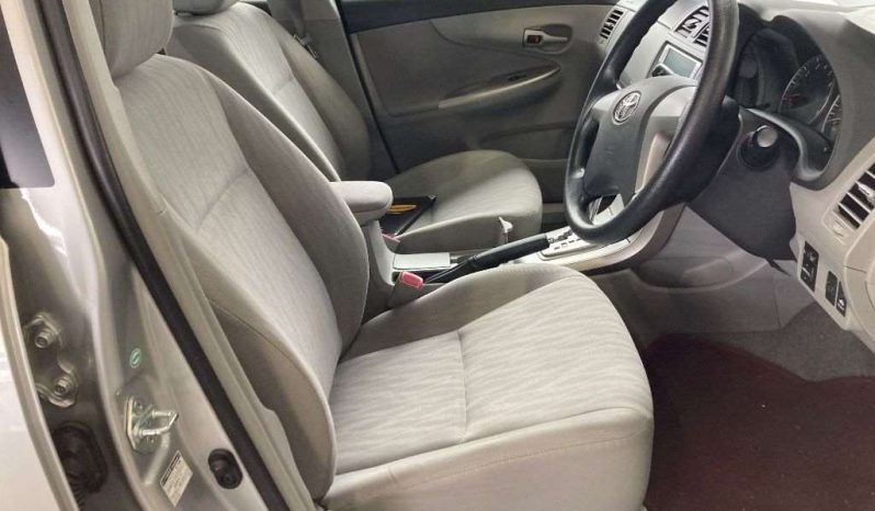 TOYOTA COROLLA AXIO full